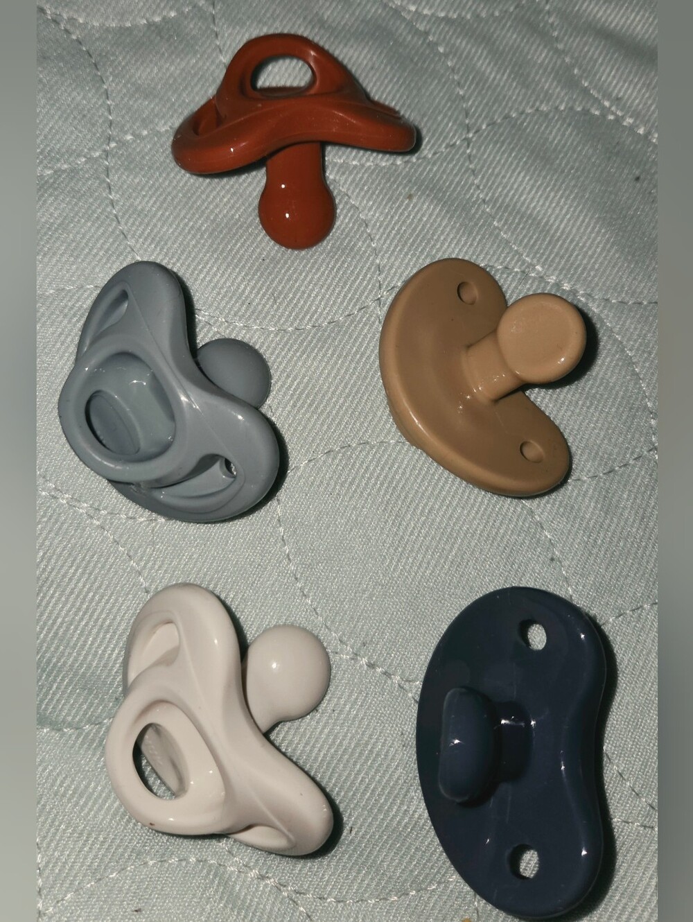 (5) EUC Assorted Kid's NUK Comfy Orthodontic Pacifiers Multi Color Set